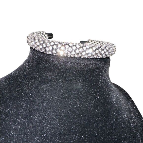 Cute Fine Silver Plated Crystal Wrap Bangle black - Picture 1 of 3